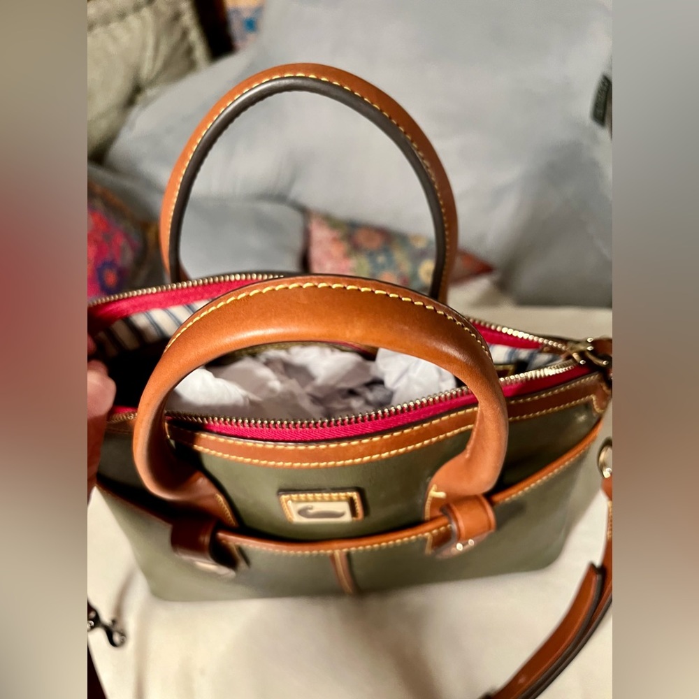 DOONEY AND BOURKE - Picture 4 of 8